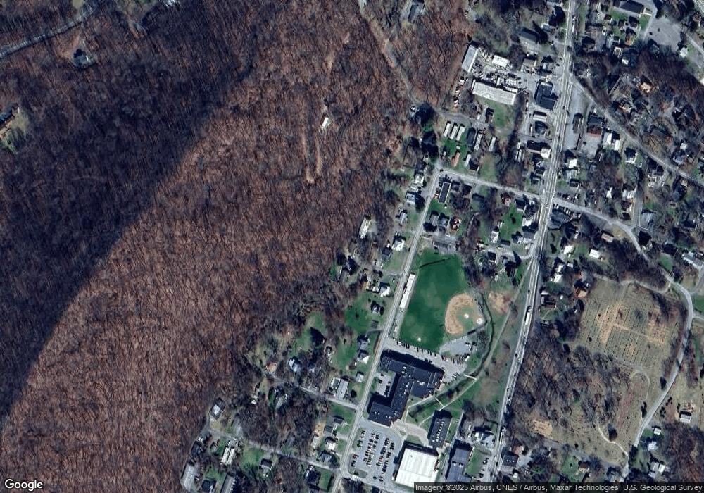 817 Concord Ave, Berkeley Springs, WV 25411 - photo 1