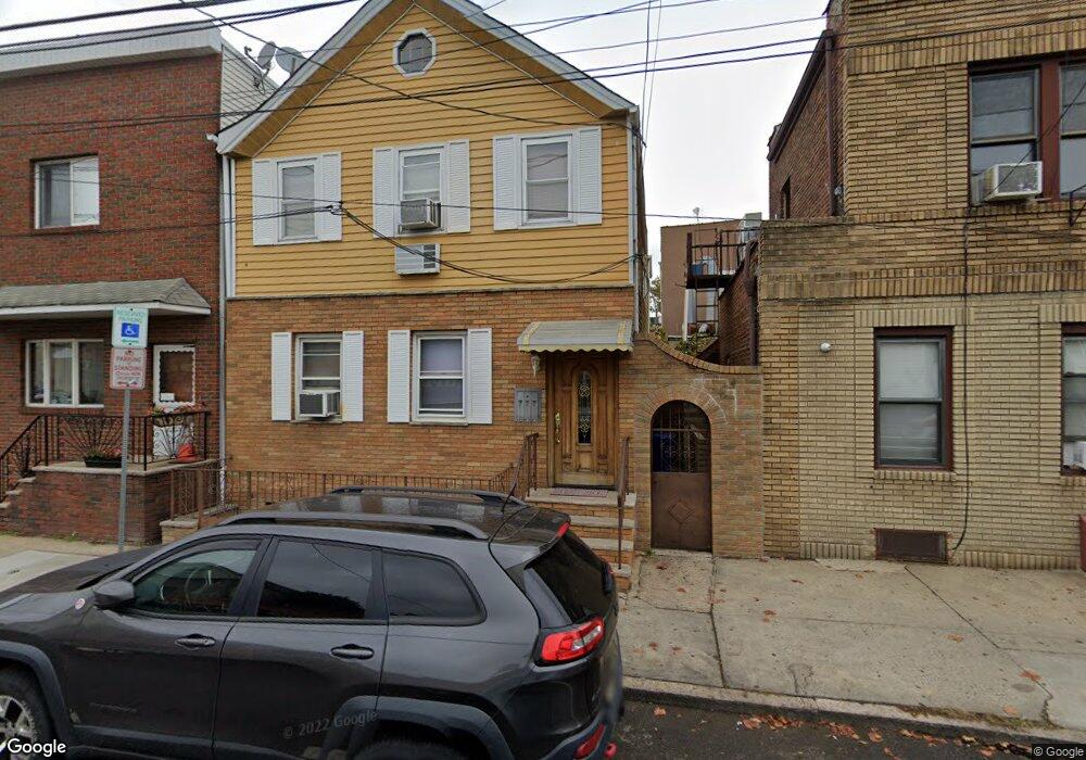 305 Walnut St, Newark, NJ 07105 - photo 1