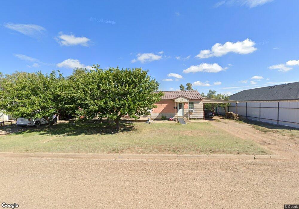 218 N Porter Ave, Dumas, TX 79029 - photo 1