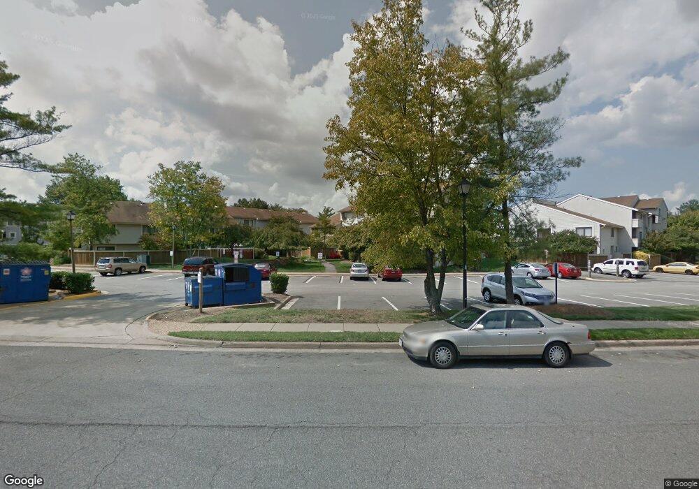 5778 Village Green Dr unit 10, Alexandria, VA 22309 - photo 1