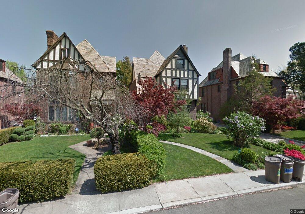 6945 Ingram St, Forest Hills, NY 11375 - photo 1