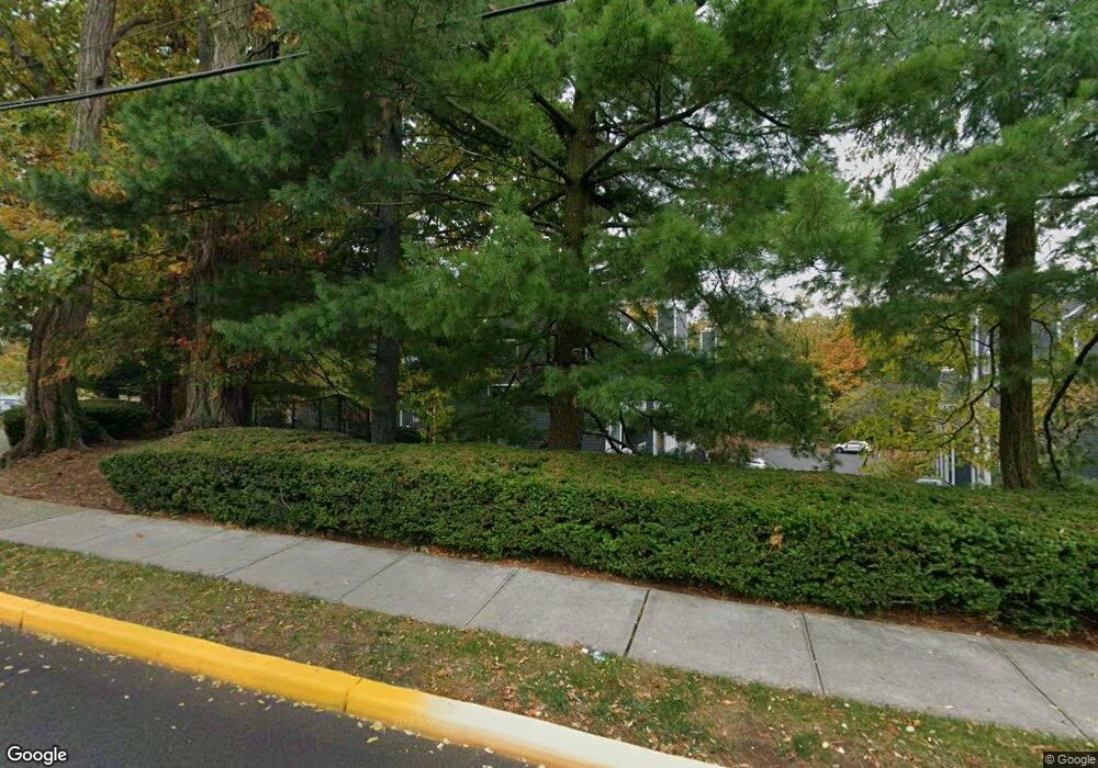 30B Triumph Ct unit 30B, East Rutherford, NJ 07073 - photo 1