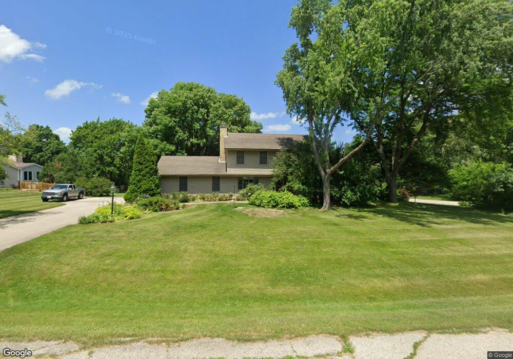 14400 Thomas Jefferson Ct, Elm Grove, WI 53122 - photo 1