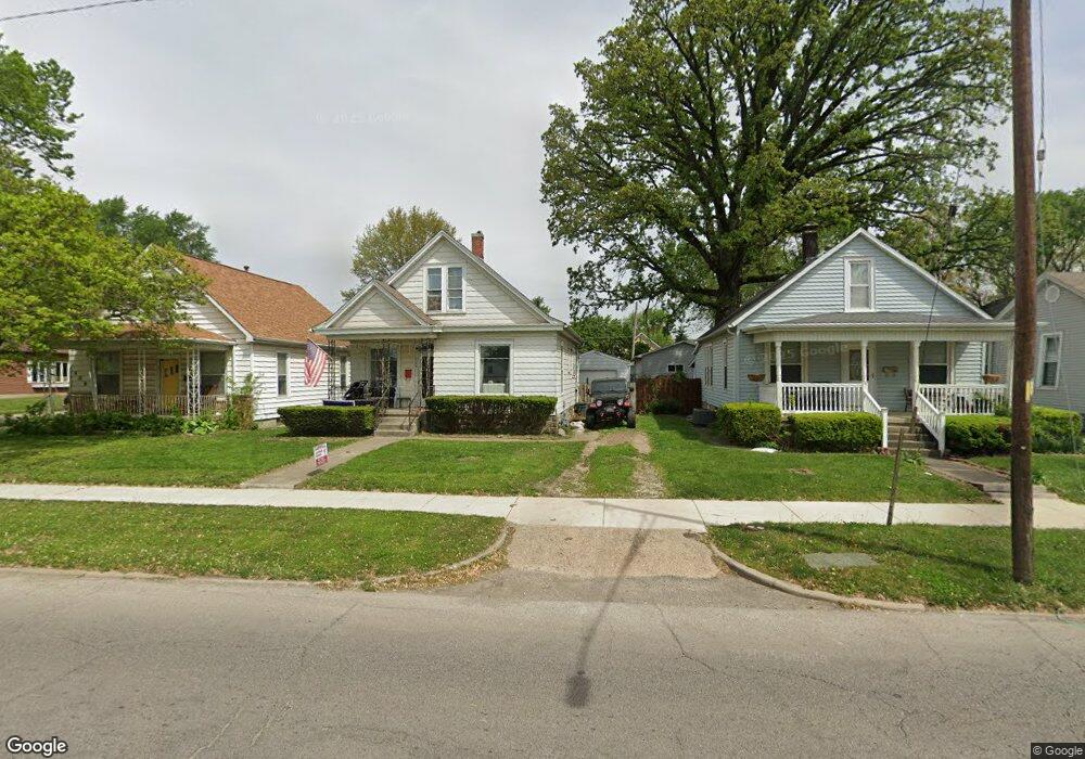 404 5th St, Lincoln, IL 62656 - photo 1