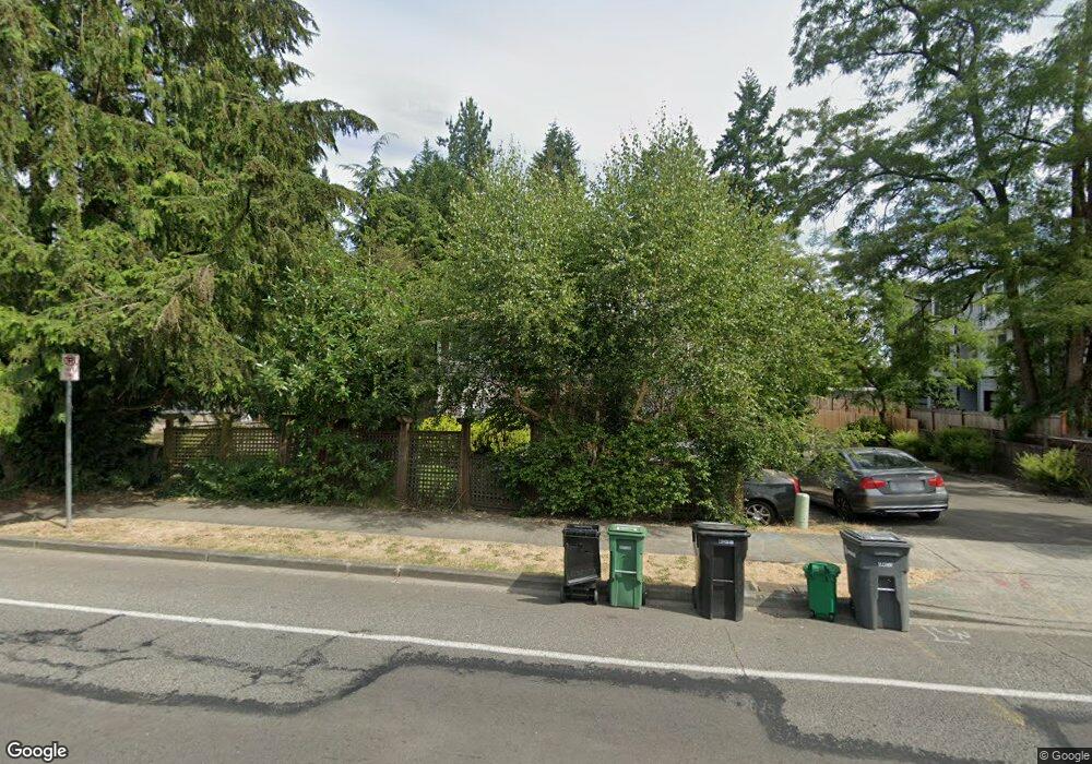 914 N 200th St, Shoreline, WA 98133 - photo 1