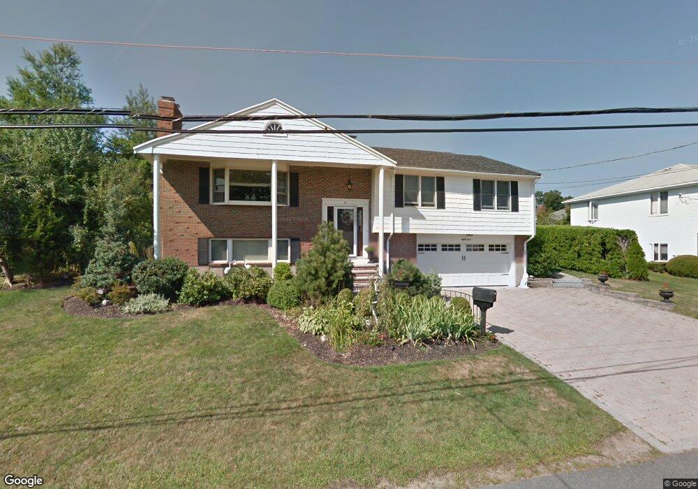 83 Gardiner Rd, Quincy, MA 02169 - photo 1