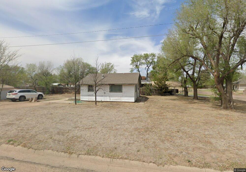 715 S Jefferson St, Hugoton, KS 67951 - photo 1
