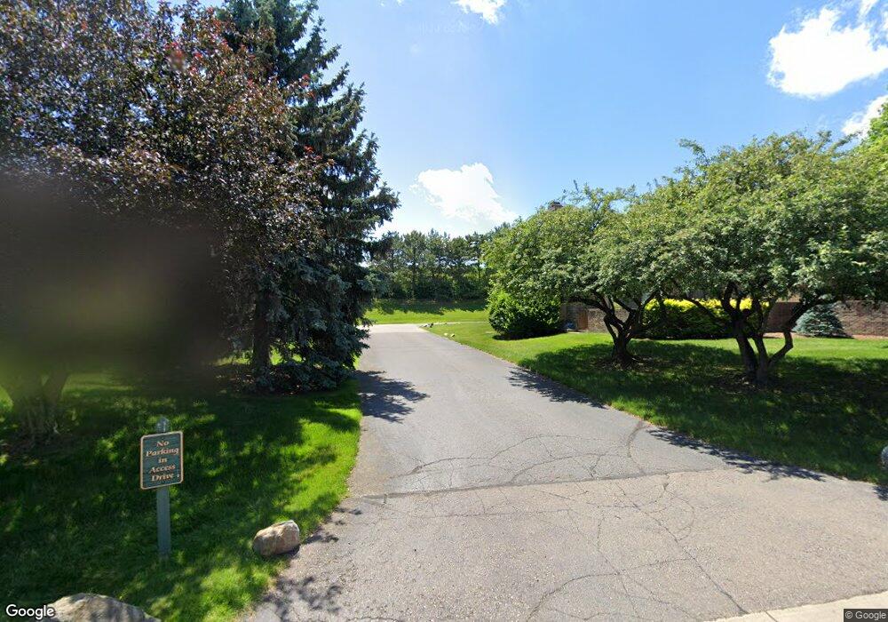 1742 S Hill Blvd unit 15, 77, Bloomfield Hills, MI 48304 - photo 1