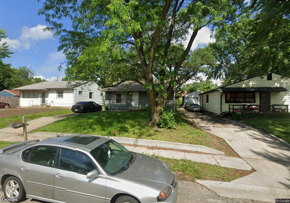 3204 SE Bryant St, Topeka, KS 66605 - photo 1