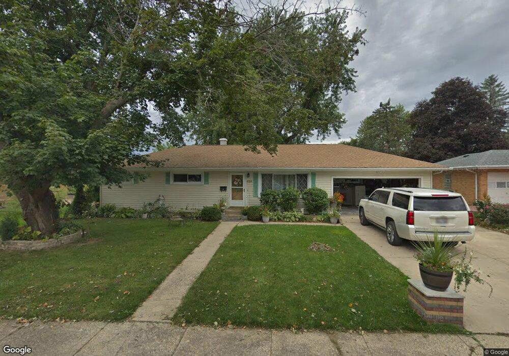 426 Lincoln St, Algonquin, IL 60102 - photo 1