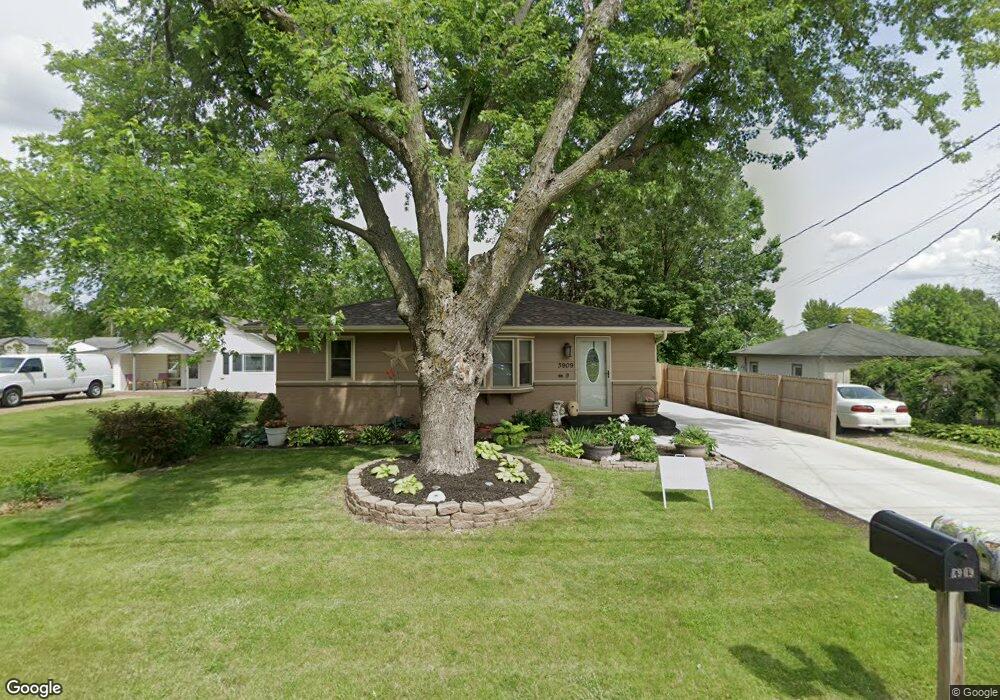 3909 E 25th St, Des Moines, IA 50317 - photo 1