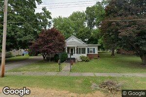 250 W Madison St, Moweaqua, IL 62550