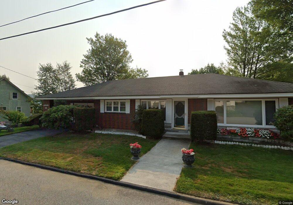 654 Fifth Ave, Berlin, NH 03570 - photo 1