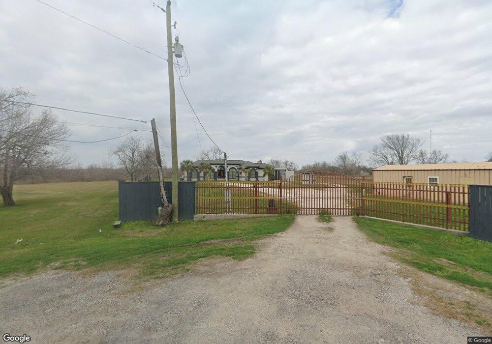 1590 Wink Wynn Rd, Alvin, TX 77511 - photo 1