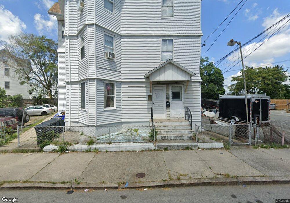 709 Main St, Pawtucket, RI 02860 - photo 1