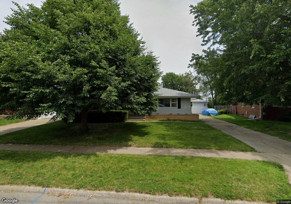 2564 Mansfield Dr, Des Moines, IA 50317 - photo 1