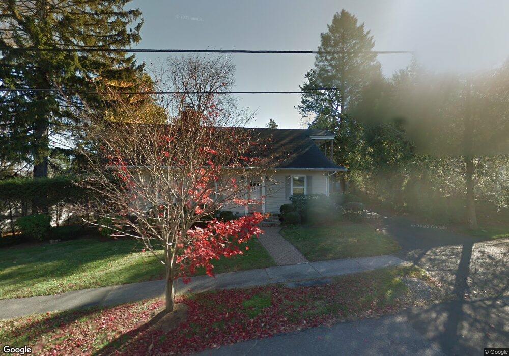 20 Mortimer St unit B, New Canaan, CT 06840 - photo 1