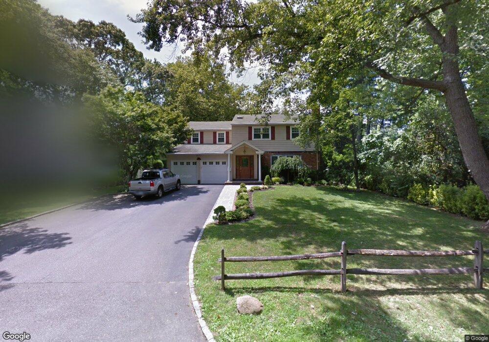 3 Cross Ln, Glen Head, NY 11545 - photo 1