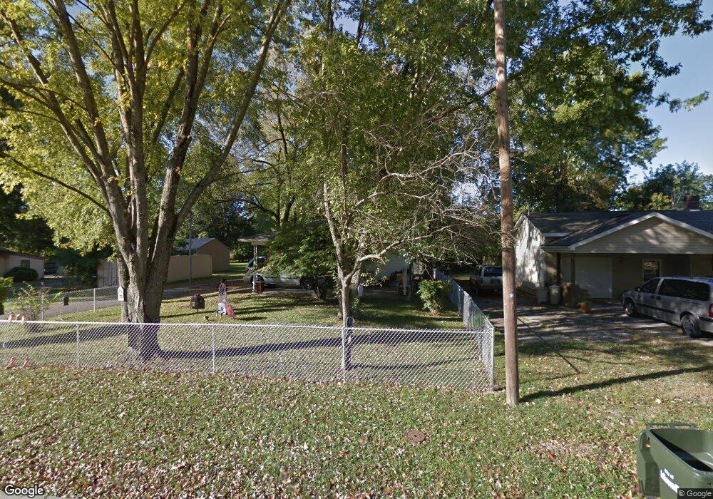 215 Mary St, Jeffersonville, IN 47130 - photo 1