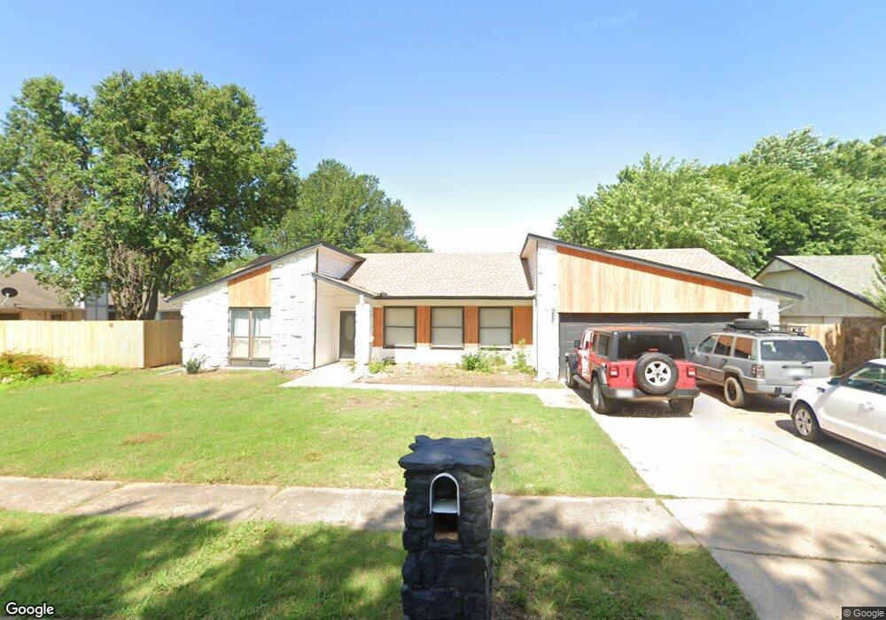 204 N Hemlock Ave, Broken Arrow, OK 74012 - photo 1