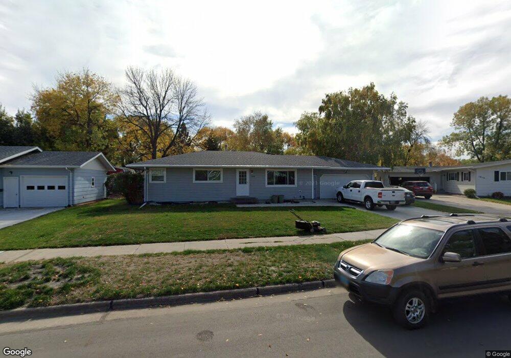 1918 Drees Dr, Grand Forks, ND 58201 - photo 1