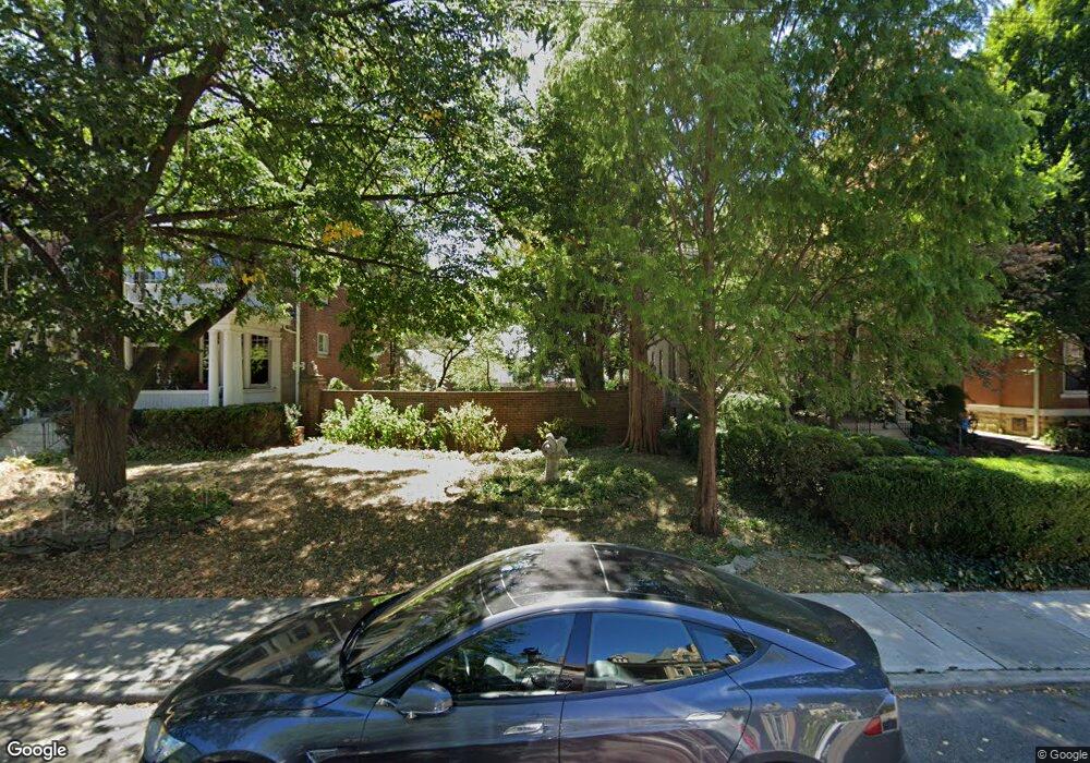 1219 Bryden Rd, Columbus, OH 43205 - photo 1