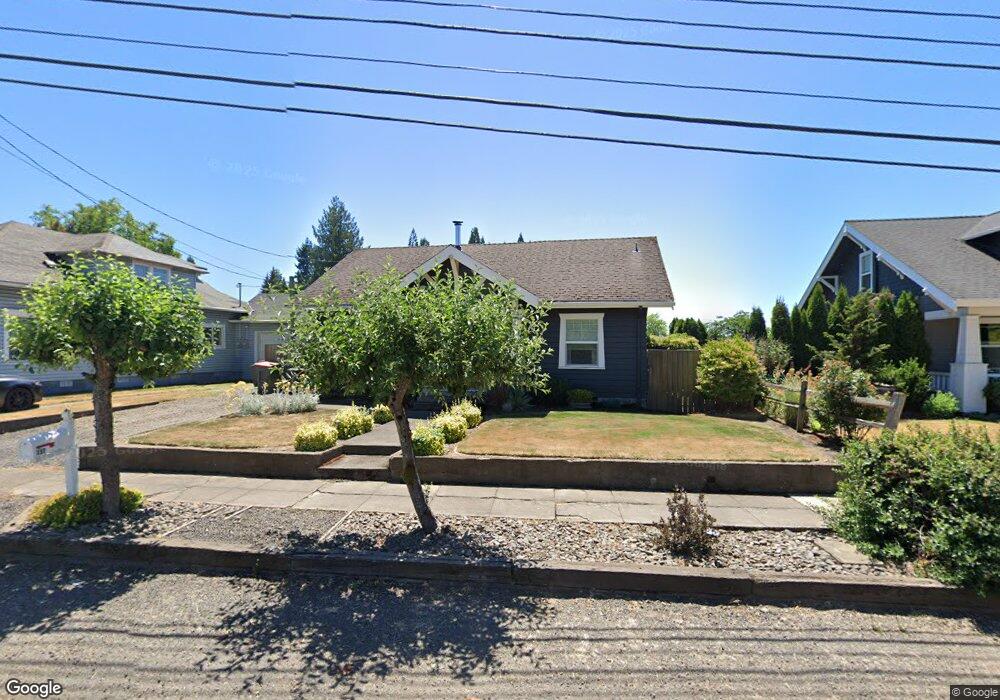 732 W Main St, Carlton, OR 97111 - photo 1
