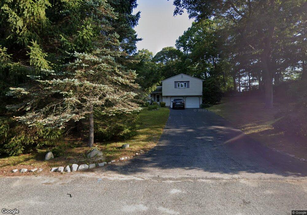 194 Stoneway Rd, Wakefield, RI 02879 - photo 1