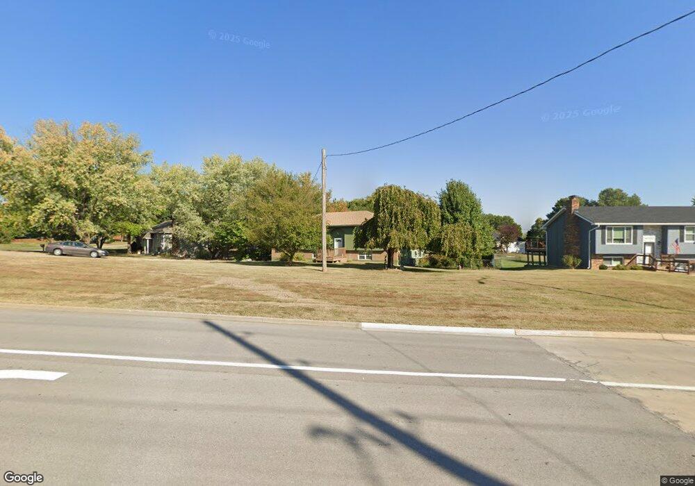 5427 Driftwood St, Shawnee, KS 66226 - photo 1