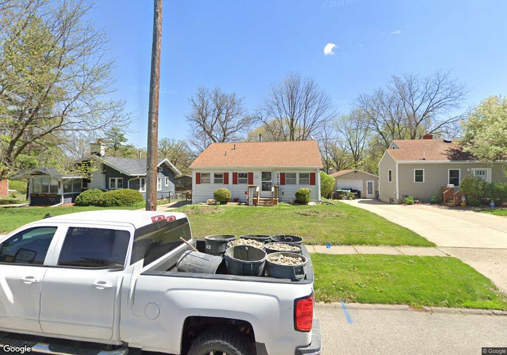 2615 40th Place, Des Moines, IA 50310 - photo 1