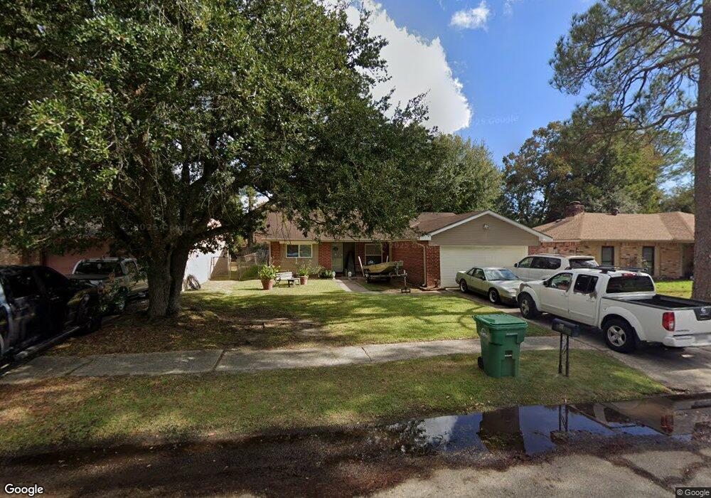 118 W Queens Dr, Slidell, LA 70458 - photo 1