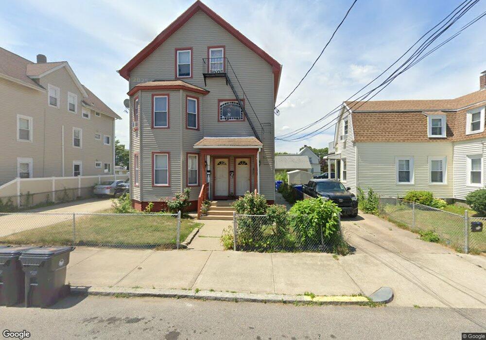 60 Makin St unit 3, Pawtucket, RI 02861 - photo 1
