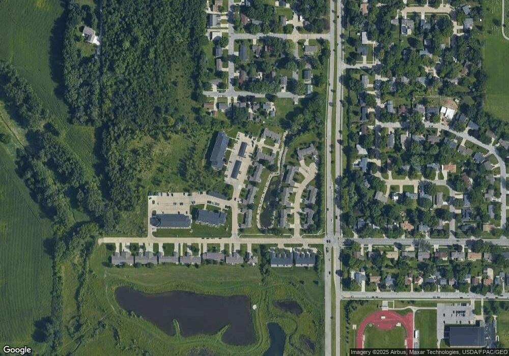 1817 W 18th St unit B, Cedar Falls, IA 50613 - photo 1