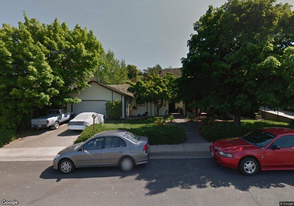 2021 SW Quinney Ave, Pendleton, OR 97801 - photo 1