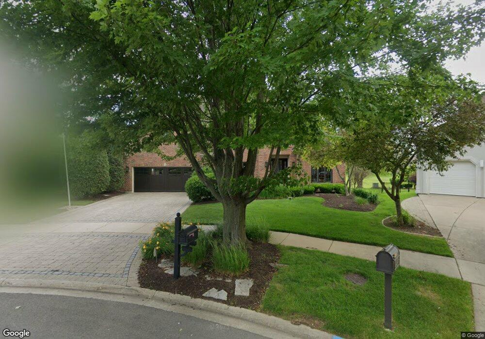 2420 Comstock Ct, Naperville, IL 60564 - photo 1