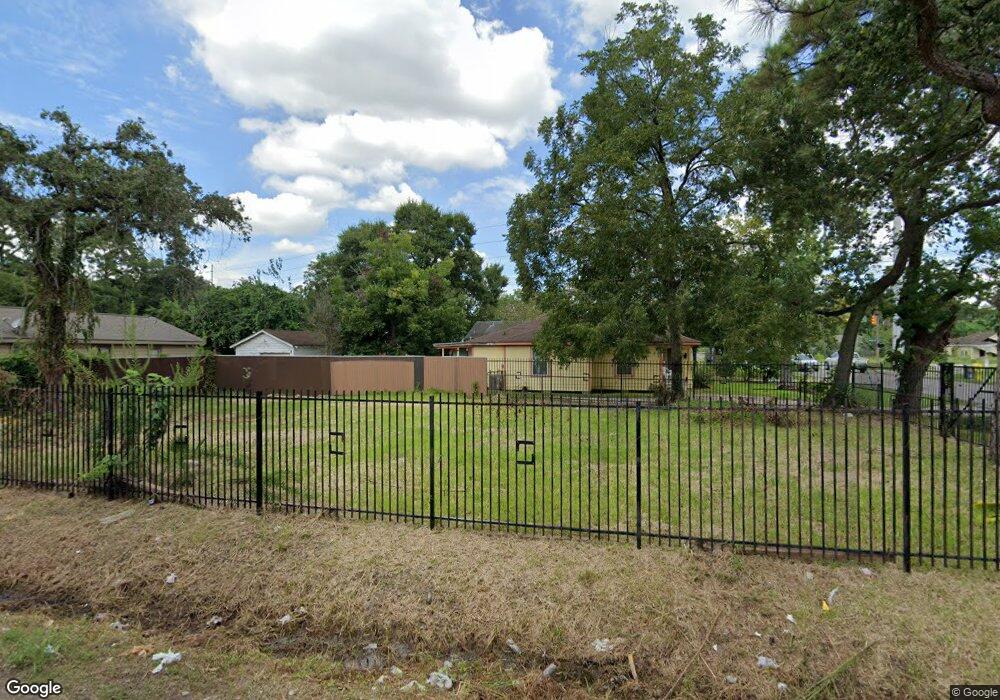 8007 Hirsch Rd, Houston, TX 77016 - photo 1