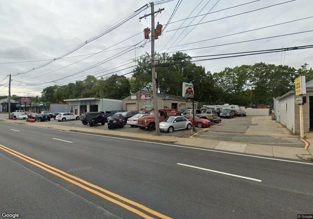 679 Warwick Ave, Warwick, RI 02888 - photo 1