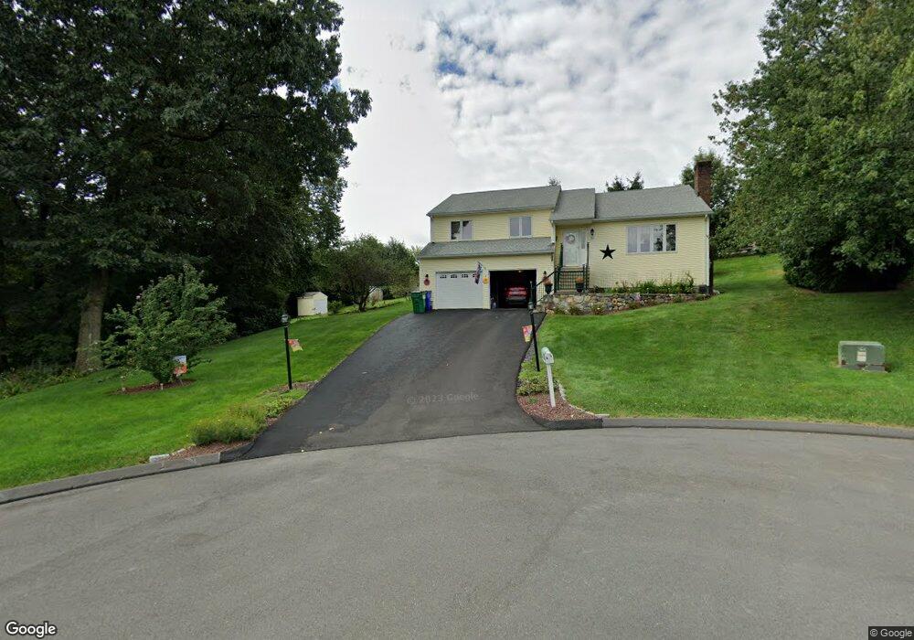 23 Mainstruck Cir, Oakville, CT 06779 - photo 1