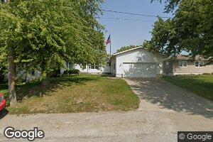 114 W Linn St, Lone Tree, IA 52755