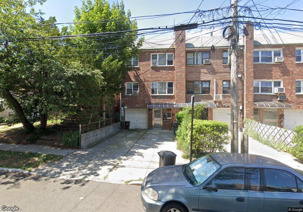 6128 160th St, Fresh Meadows, NY 11365 - photo 1