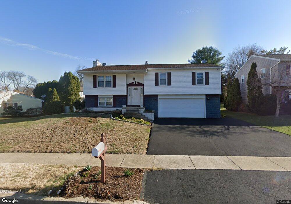 827 Carman Dr, Reading, PA 19610 - photo 1