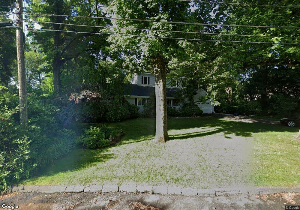 31 Pepper Ridge Place, Stamford, CT 06905 - photo 1