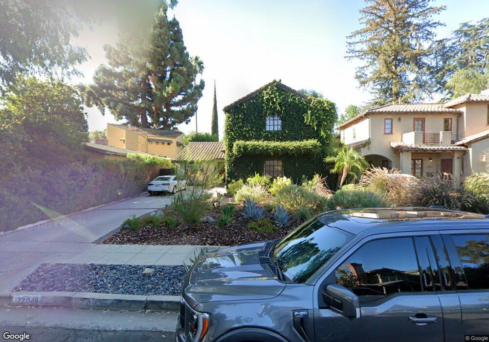 22046 Martinez St, Woodland Hills, CA 91364 - photo 1