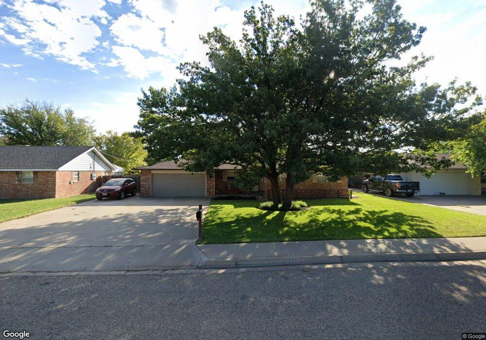 709 Phillips Dr, Dumas, TX 79029 - photo 1