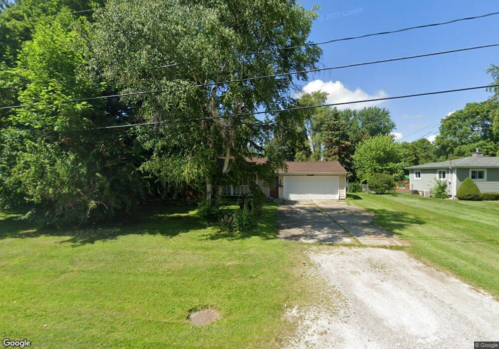 6427 Oriole Dr, Flint, MI 48506 - photo 1