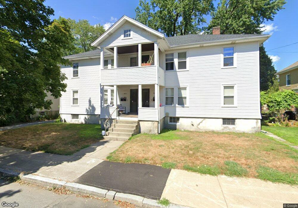 262 Robbins St unit B, Waltham, MA 02453 - photo 1