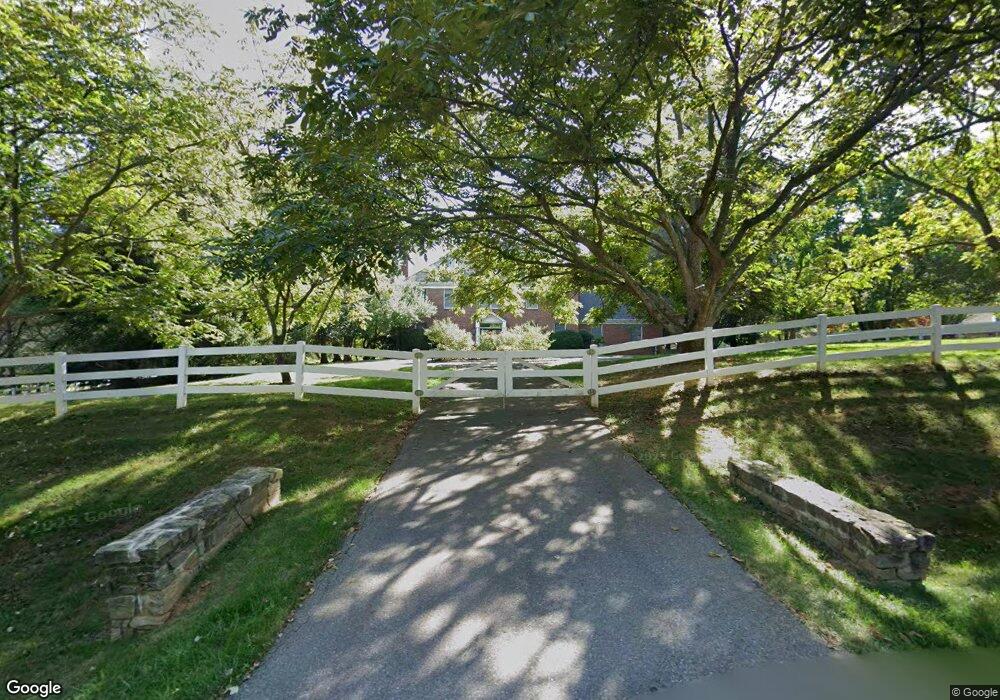 30 Holly Leaf Ct, Bethesda, MD 20817 - photo 1