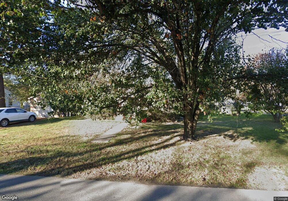 611 E 10th St, Stuttgart, AR 72160 - photo 1