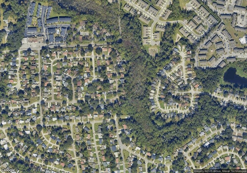 455 Holiday Hill Cir E, Jacksonville, FL 32216 - photo 1