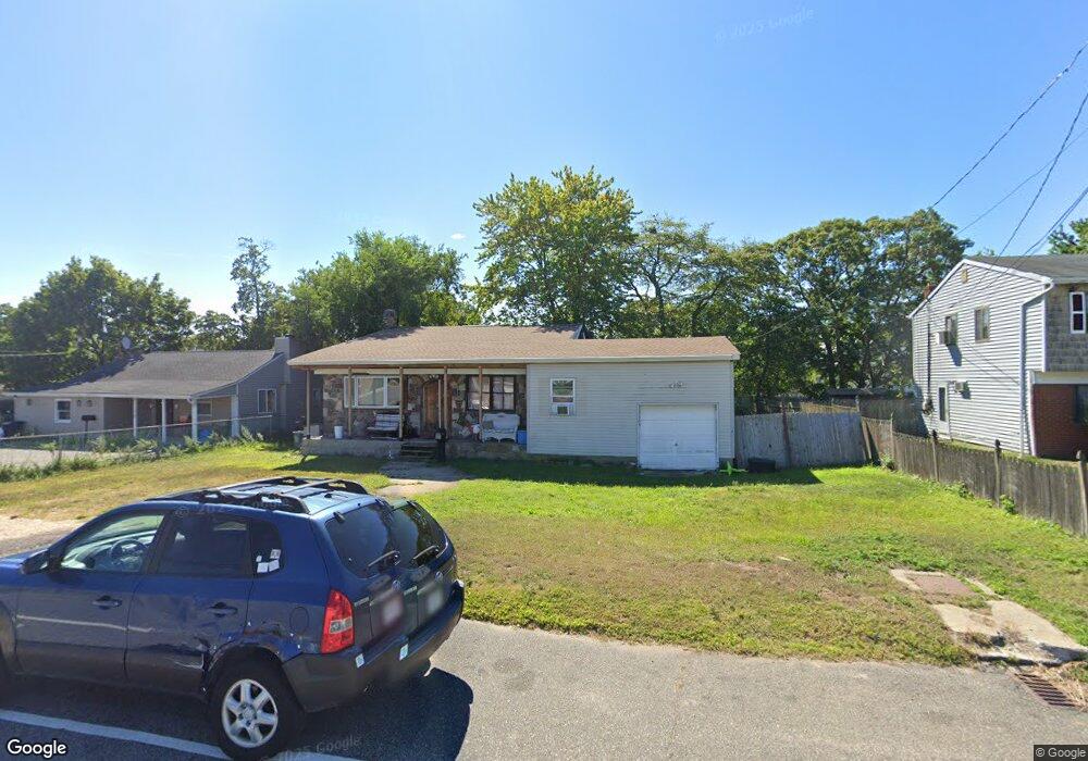 1119 Herzel Blvd, West Babylon, NY 11704 - photo 1